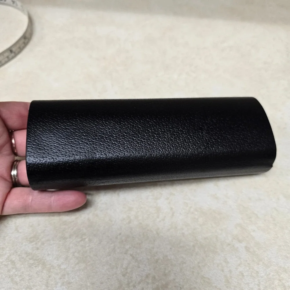 Burberry Black Textured Hard Shell Sunglasses Eyeglasses Case Gold Logo